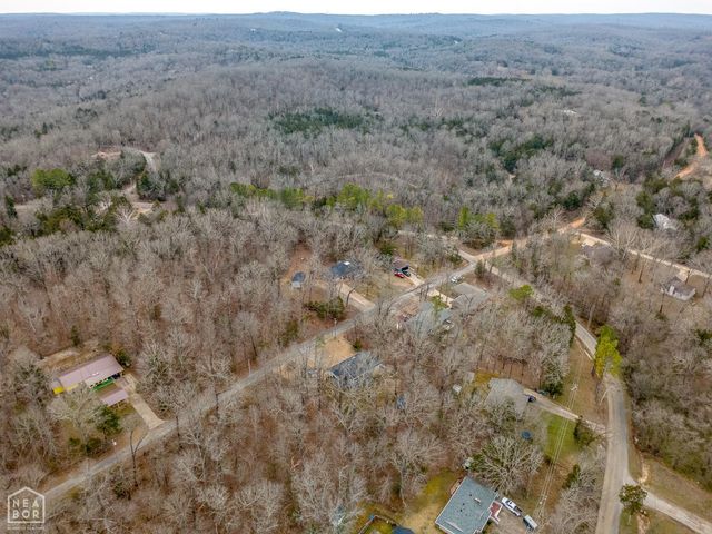 1 Nokomis Drive, Cherokee Village, AR 72529