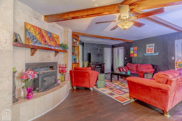 1 Nokomis Drive, Cherokee Village, AR 72529