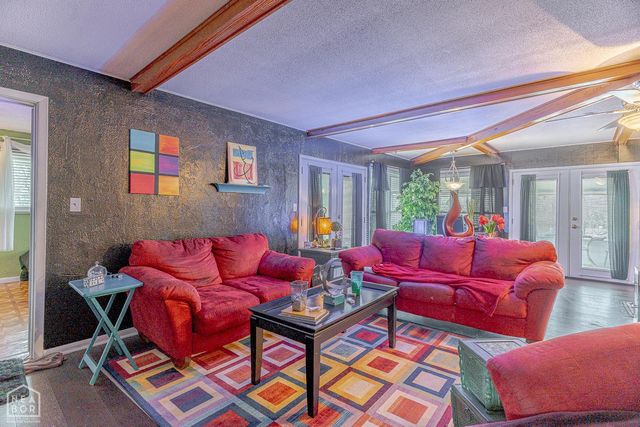 1 Nokomis Drive, Cherokee Village, AR 72529