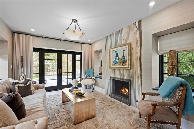 405 Sheridan Road, Kenilworth, IL 60043