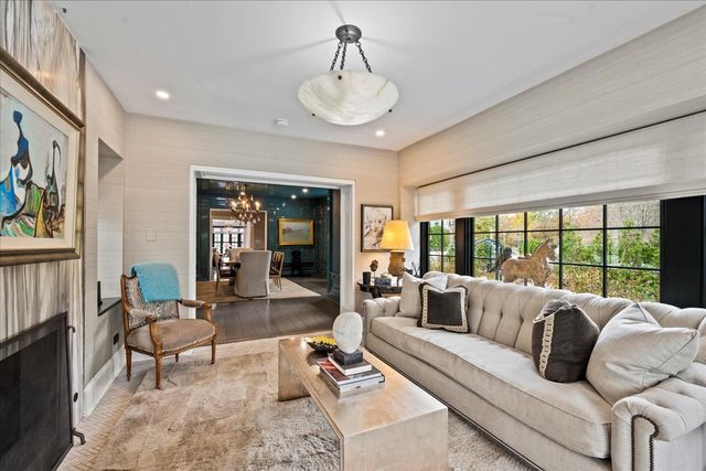 405 Sheridan Road, Kenilworth, IL 60043