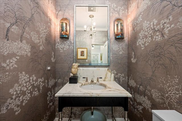 405 Sheridan Road, Kenilworth, IL 60043