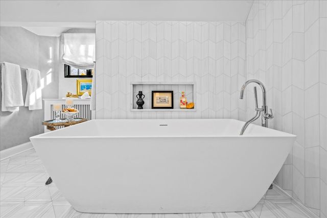 405 Sheridan Road, Kenilworth, IL 60043