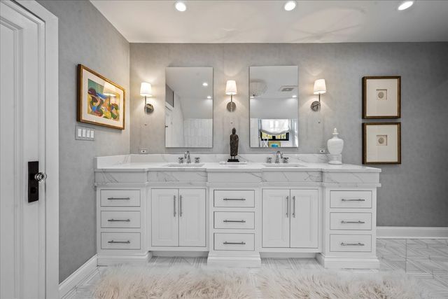 405 Sheridan Road, Kenilworth, IL 60043