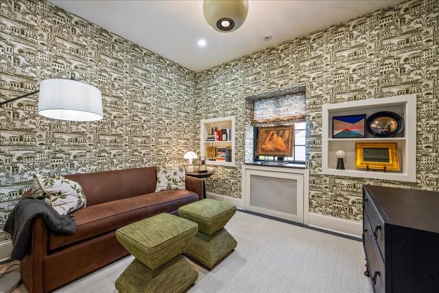 405 Sheridan Road, Kenilworth, IL 60043