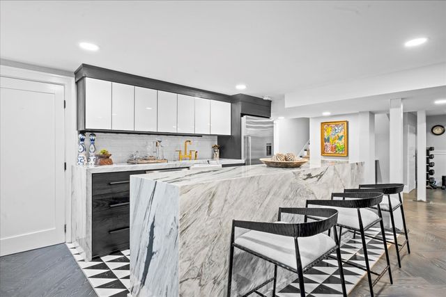 405 Sheridan Road, Kenilworth, IL 60043