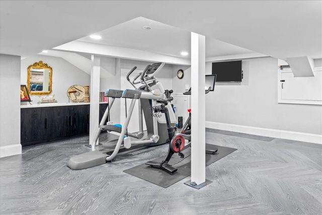 405 Sheridan Road, Kenilworth, IL 60043