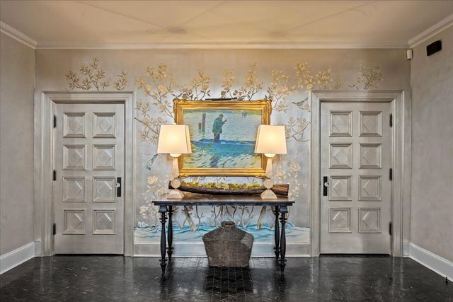 405 Sheridan Road, Kenilworth, IL 60043