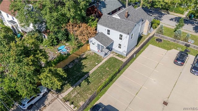 466 4th Street, Niagara Falls, NY 14301