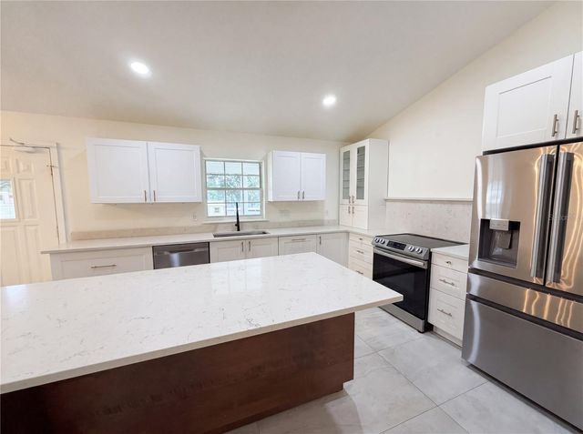 11200 ROSEHILL DRIVE, Clermont, FL 34711