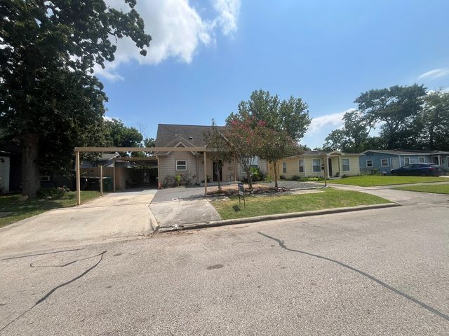 1755 Alta Vista Street, Houston, TX 77023