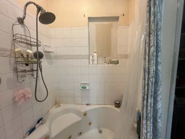 1755 Alta Vista Street, Houston, TX 77023