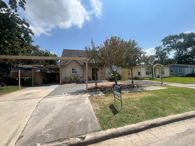 1755 Alta Vista Street, Houston, TX 77023