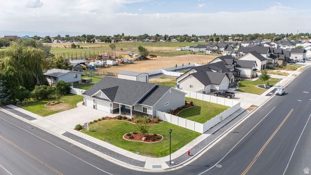4126 W PIONEER RD, Plain City, UT 84404
