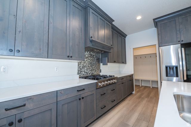 4126 W PIONEER RD, Plain City, UT 84404