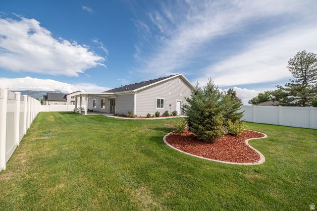 4126 W PIONEER RD, Plain City, UT 84404