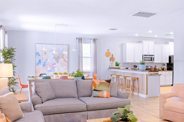 9023 SHADOW MOUNTAIN STREET, Davenport, FL 33896