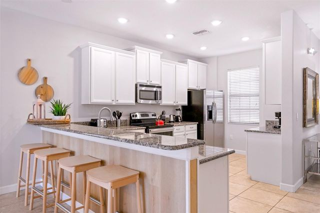 9023 SHADOW MOUNTAIN STREET, Davenport, FL 33896