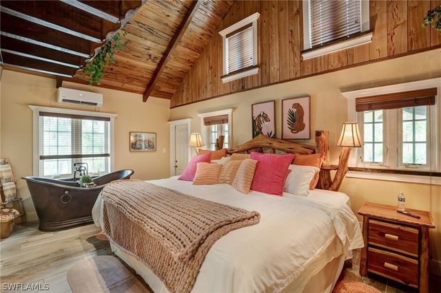 7146 Congdon RD, Fort Myers, FL 33908