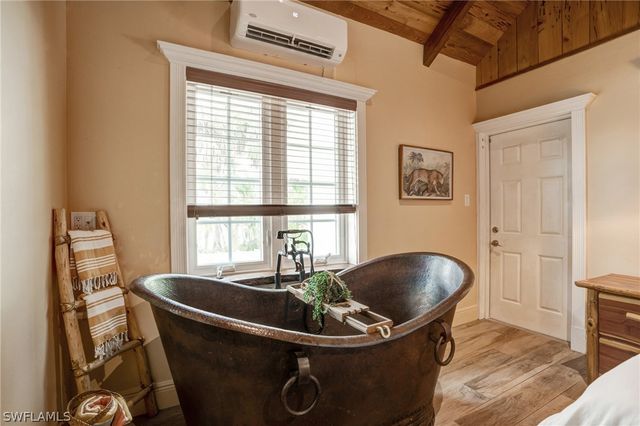 7146 Congdon RD, Fort Myers, FL 33908