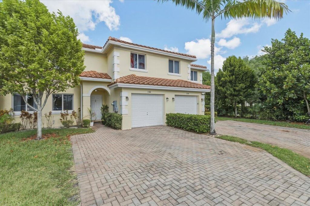Image 1 of property listing at 1340 SW 53rd Avenue, North Lauderdale, FL 33068