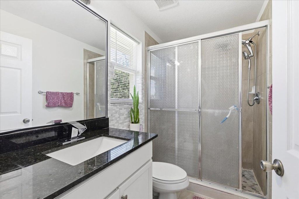 Image 23 of property listing at 1340 SW 53rd Avenue, North Lauderdale, FL 33068