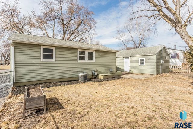 800 N Garfield Ave Avenue, Sioux Falls, SD 57104