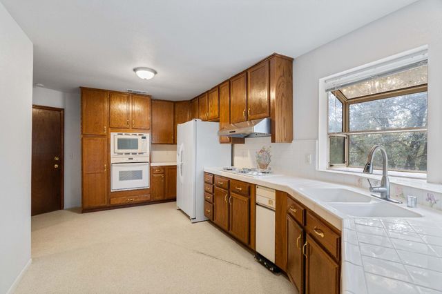 11796 Palomino Pl, Grass Valley, CA 95949