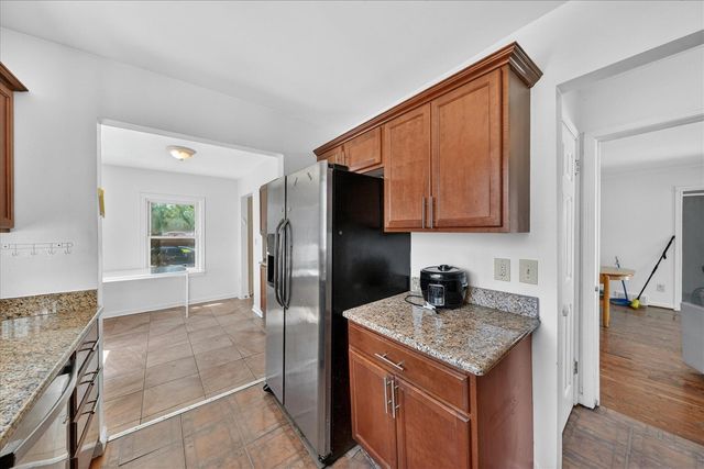 14000 Wales Street, Oak Park, MI 48237