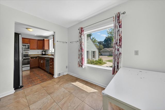 14000 Wales Street, Oak Park, MI 48237