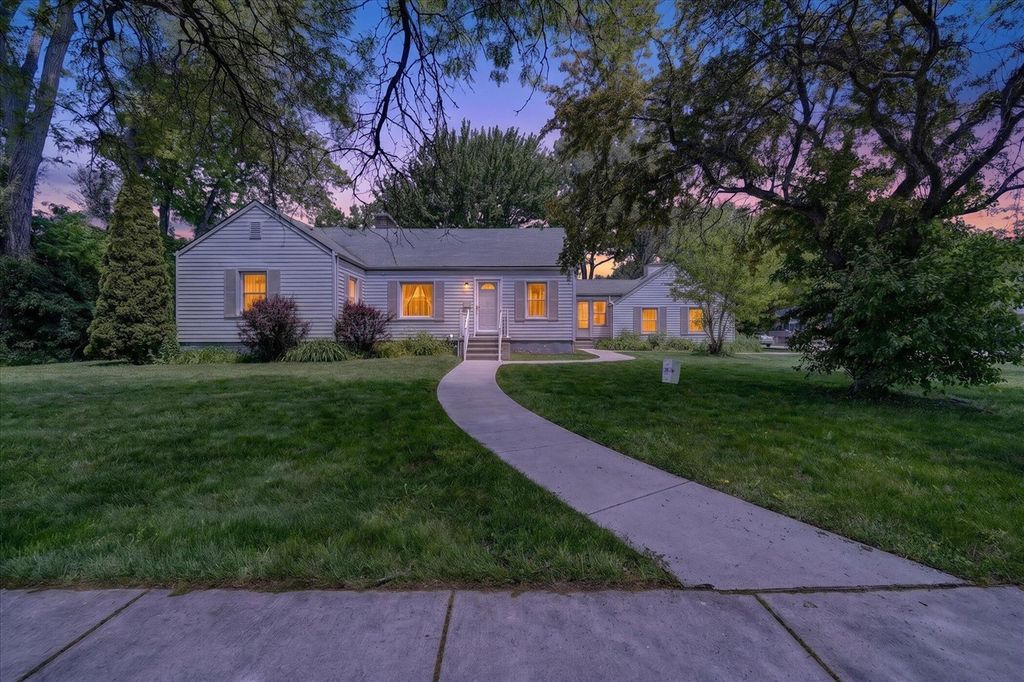 14000 Wales Street, Oak Park, MI 48237