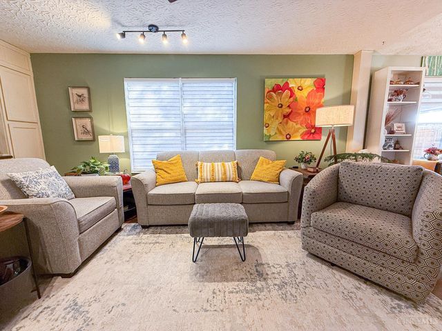 940 Pheasant Run Drive, Trenton, OH 45067