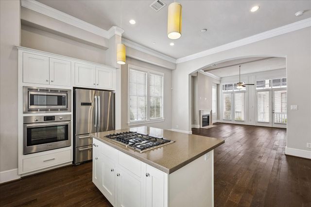 238 E 28th Street, Houston, TX 77008