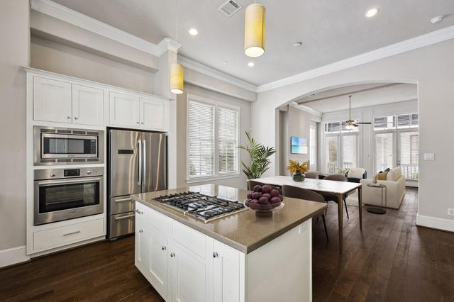 238 E 28th Street, Houston, TX 77008