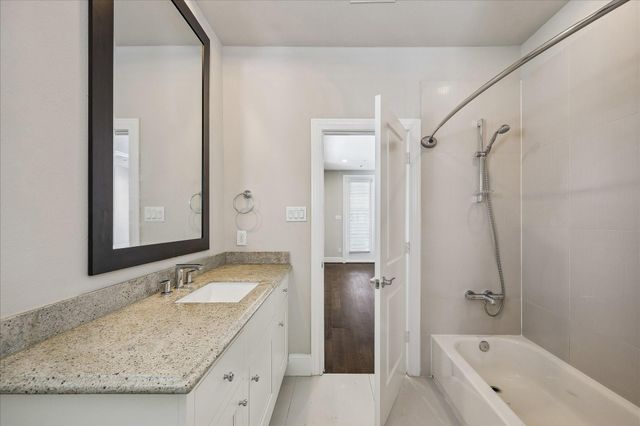 238 E 28th Street, Houston, TX 77008