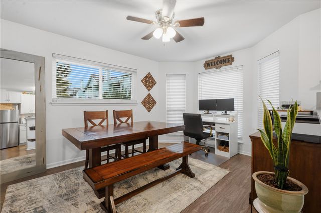 18617 Egret Bay Boulevard 1101, Houston, TX 77058