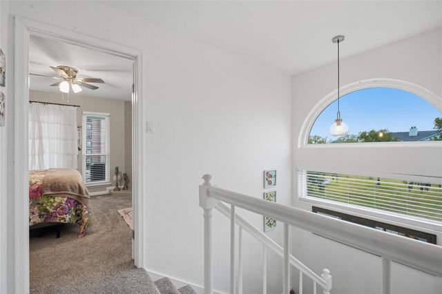 18617 Egret Bay Boulevard 1101, Houston, TX 77058