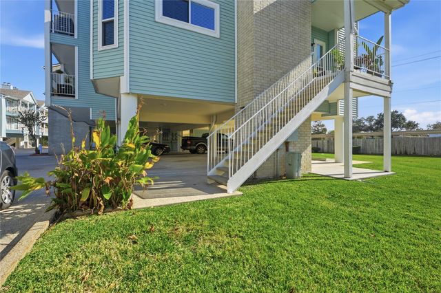 18617 Egret Bay Boulevard 1101, Houston, TX 77058