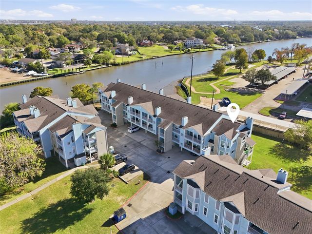 18617 Egret Bay Boulevard 1101, Houston, TX 77058