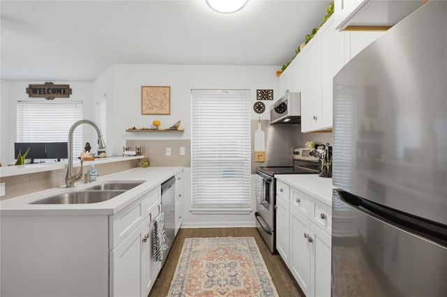 18617 Egret Bay Boulevard 1101, Houston, TX 77058