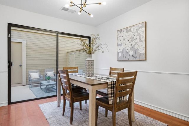 994 La Mesa Terrace F, Sunnyvale, CA 94086