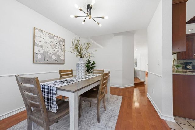 994 La Mesa Terrace F, Sunnyvale, CA 94086