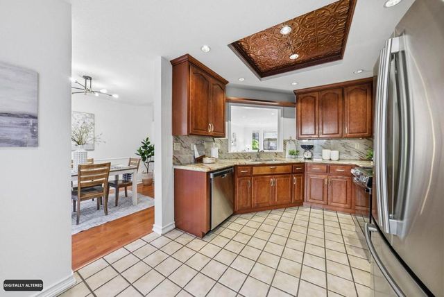 994 La Mesa Terrace F, Sunnyvale, CA 94086