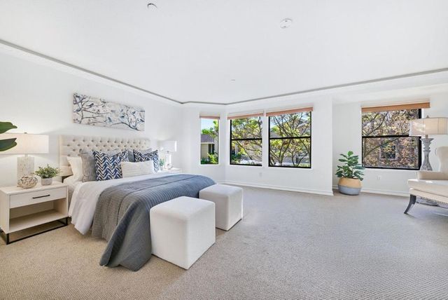 994 La Mesa Terrace F, Sunnyvale, CA 94086