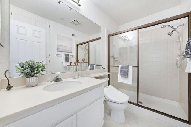 994 La Mesa Terrace F, Sunnyvale, CA 94086