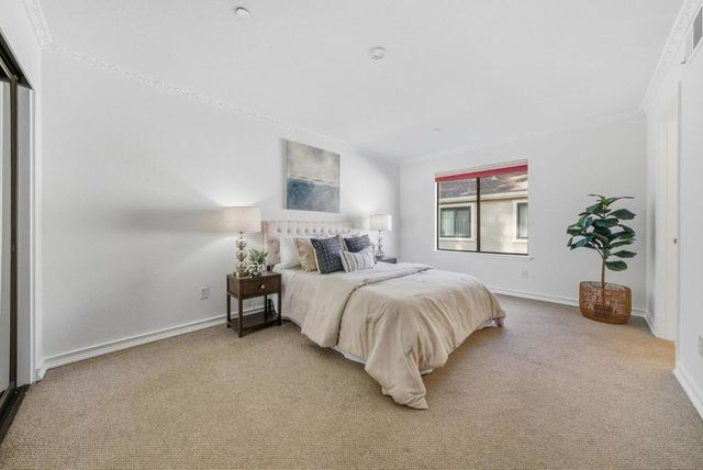 994 La Mesa Terrace F, Sunnyvale, CA 94086