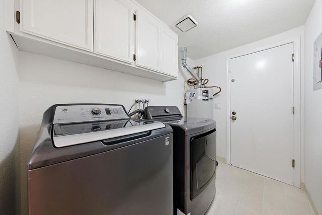 994 La Mesa Terrace F, Sunnyvale, CA 94086