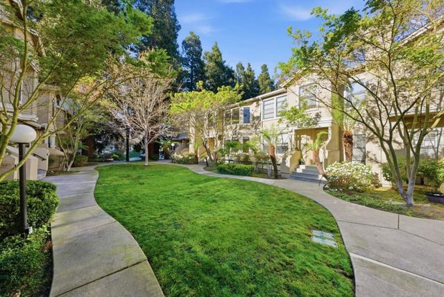 994 La Mesa Terrace F, Sunnyvale, CA 94086