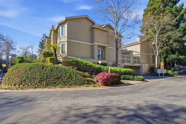 994 La Mesa Terrace F, Sunnyvale, CA 94086