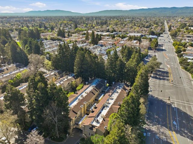 994 La Mesa Terrace F, Sunnyvale, CA 94086